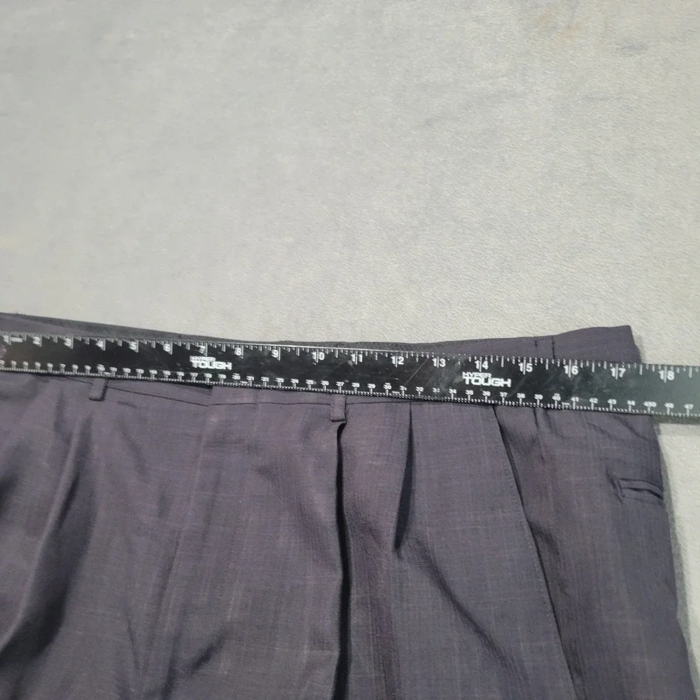 Haggar Dress Pants Mens 36x30 Gray Pleated Classic‎ Cuffed Wrinkle-Free Trousers